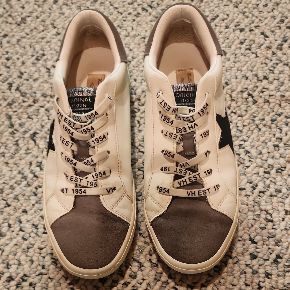 Vintage Havana Womens Cream and Brown Sneakers